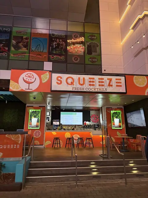 Hansell Squeeze