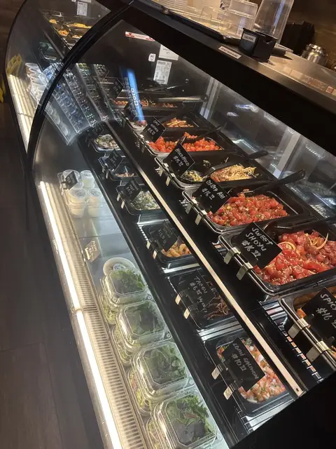 Locals Hawaiian Style Poke - Fort Apache